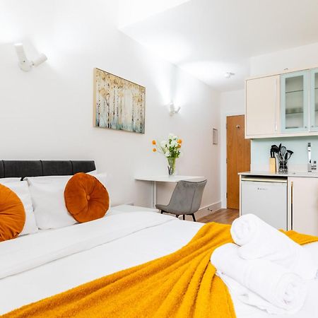 Clarges- Hsk Suites London Eksteriør bilde