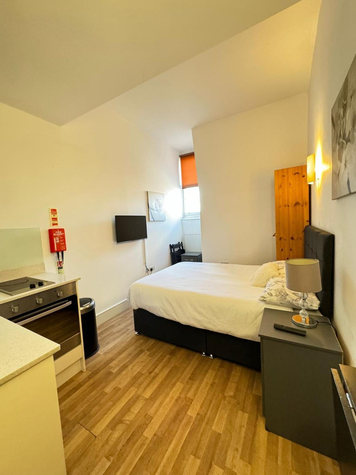 Clarges- Hsk Suites London Eksteriør bilde