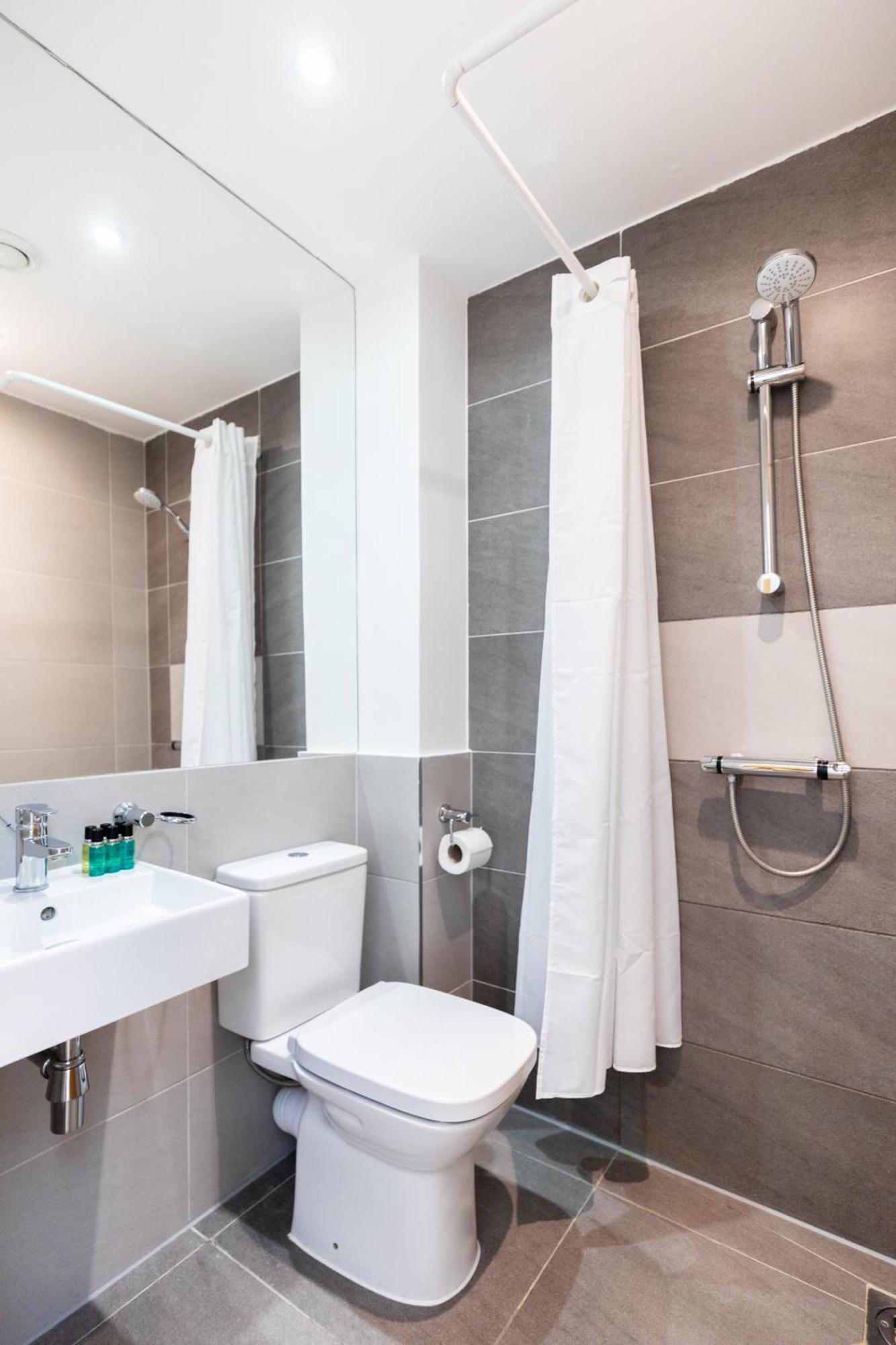 Clarges- Hsk Suites London Eksteriør bilde