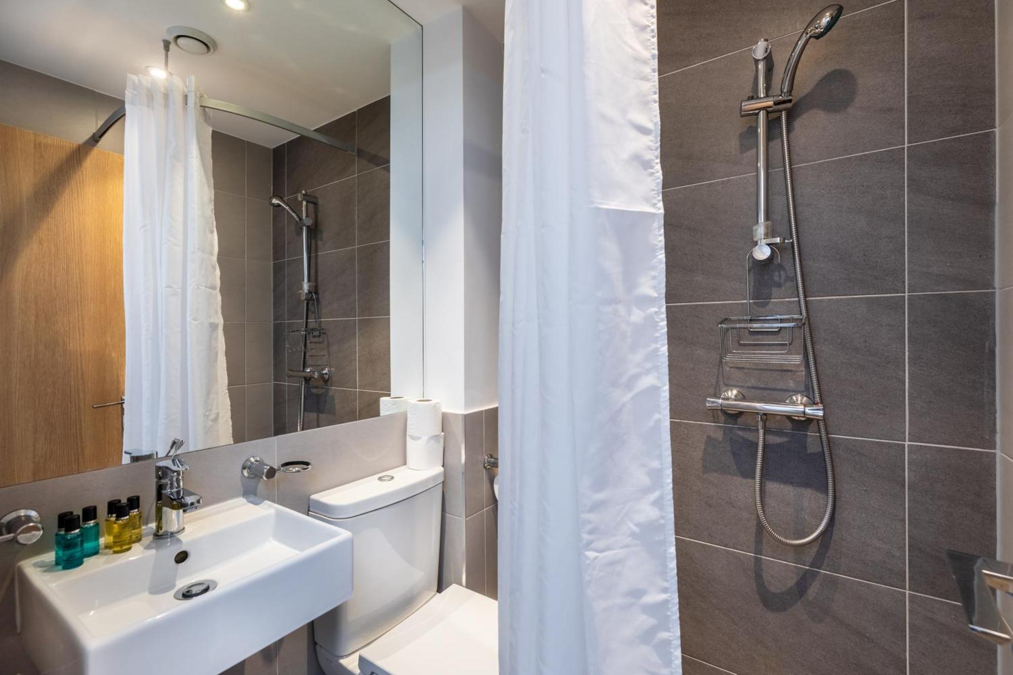 Clarges- Hsk Suites London Eksteriør bilde