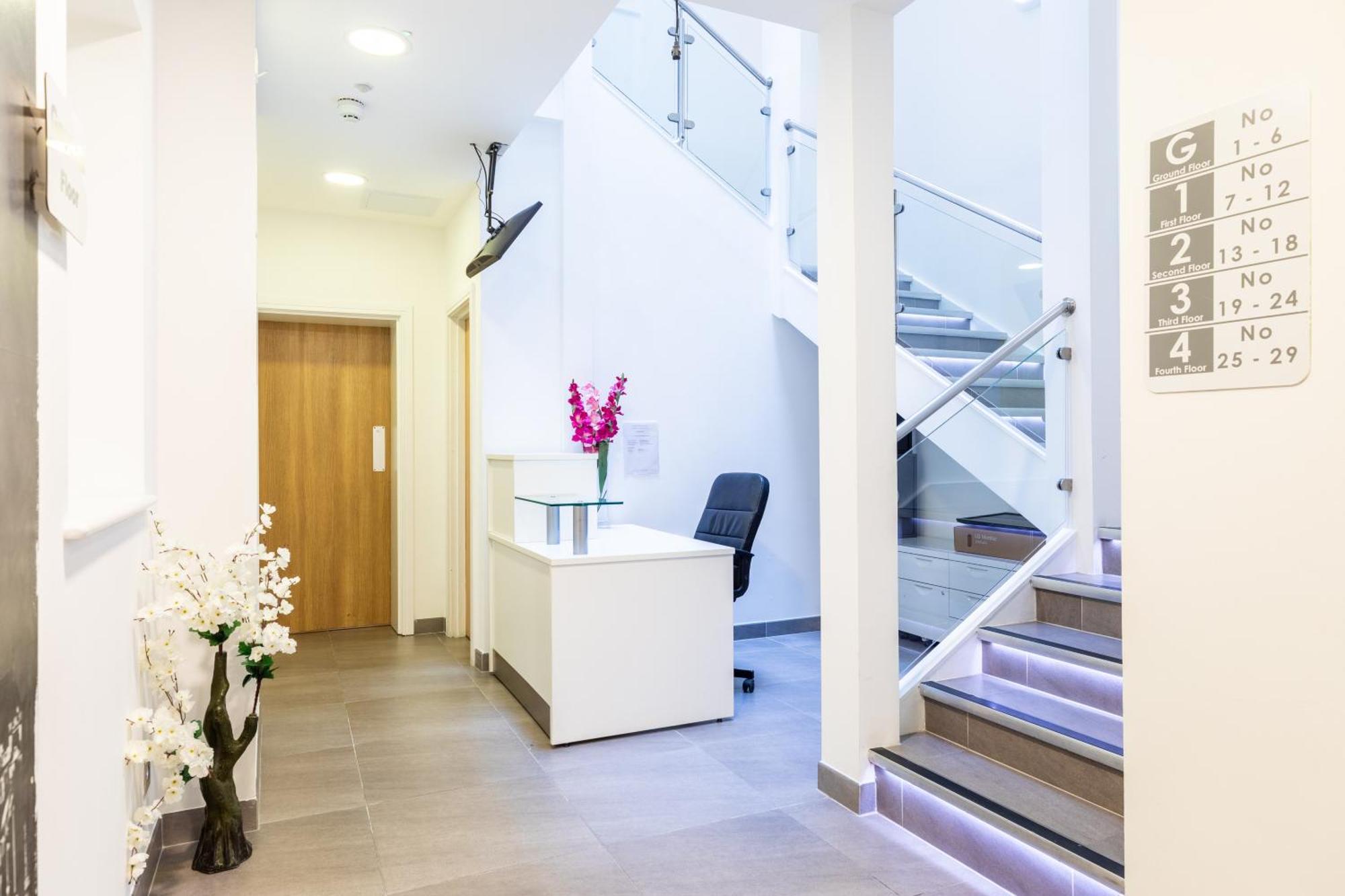 Clarges- Hsk Suites London Eksteriør bilde