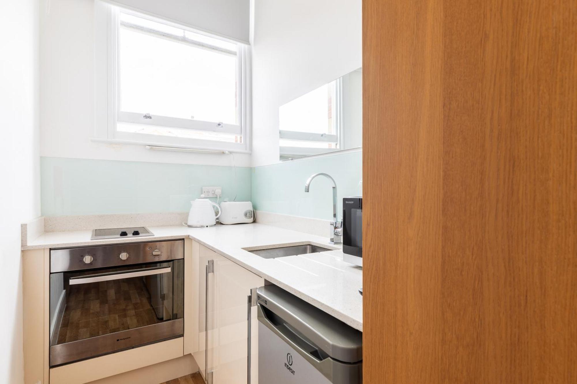 Clarges- Hsk Suites London Eksteriør bilde