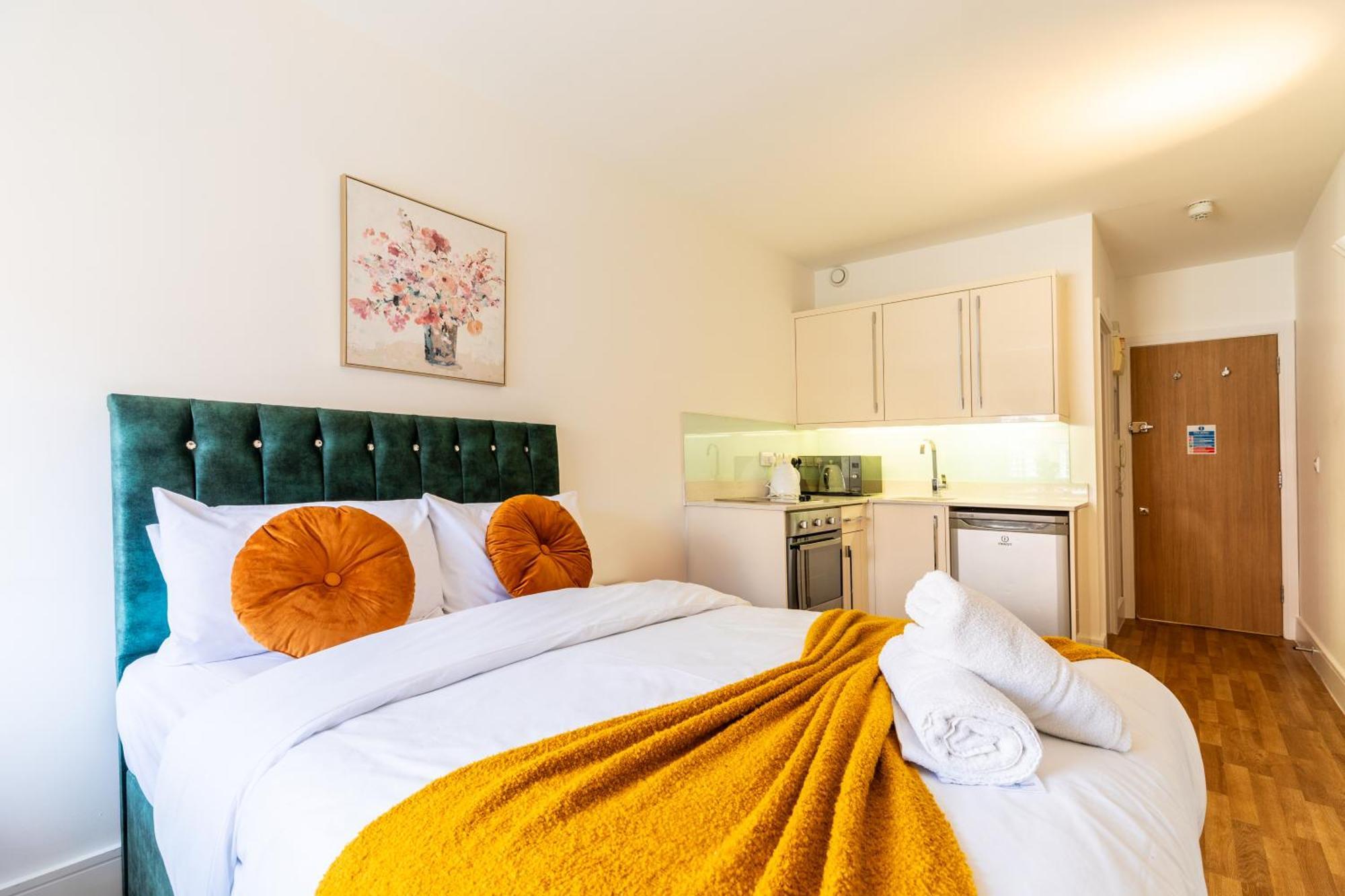 Clarges- Hsk Suites London Eksteriør bilde