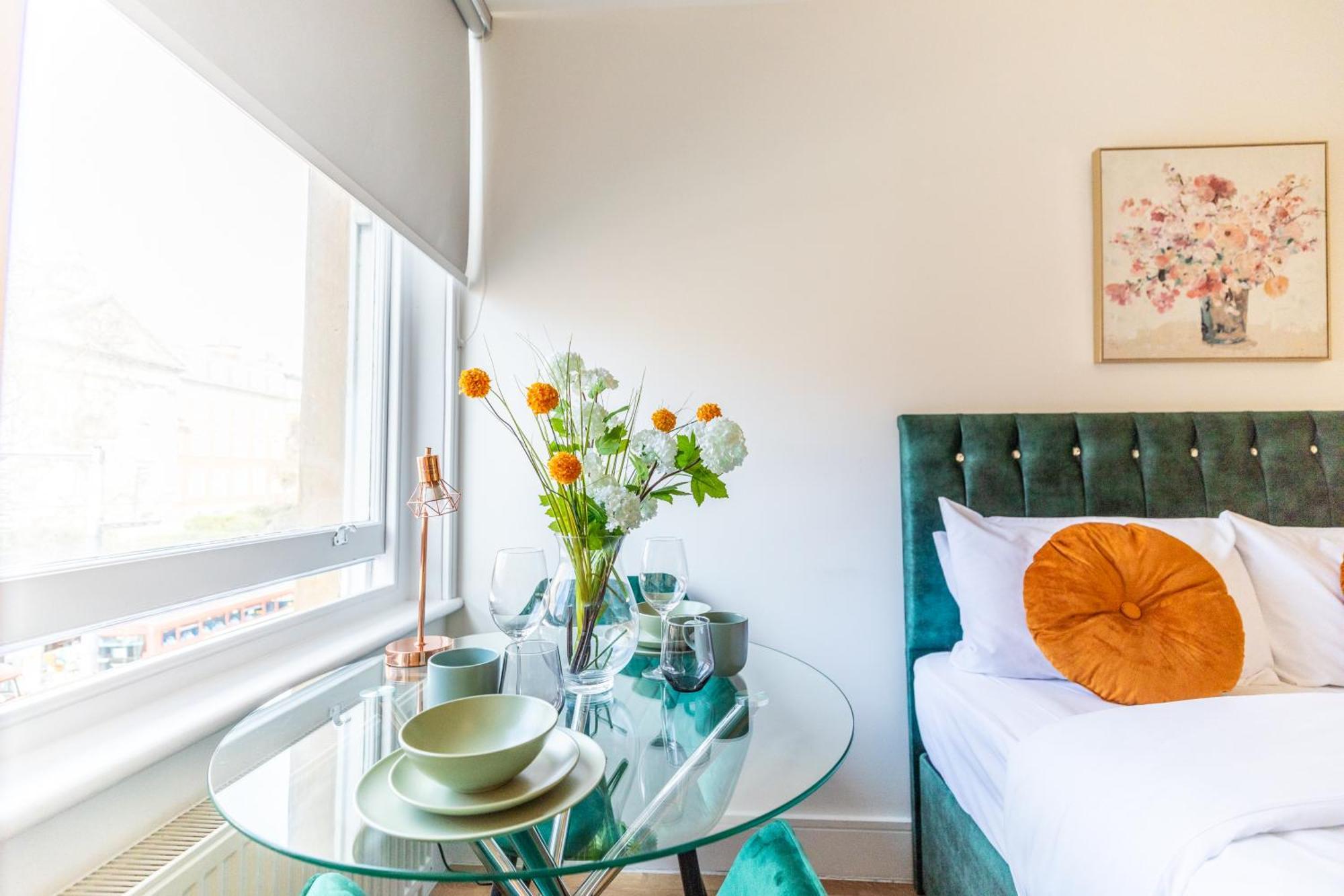 Clarges- Hsk Suites London Eksteriør bilde