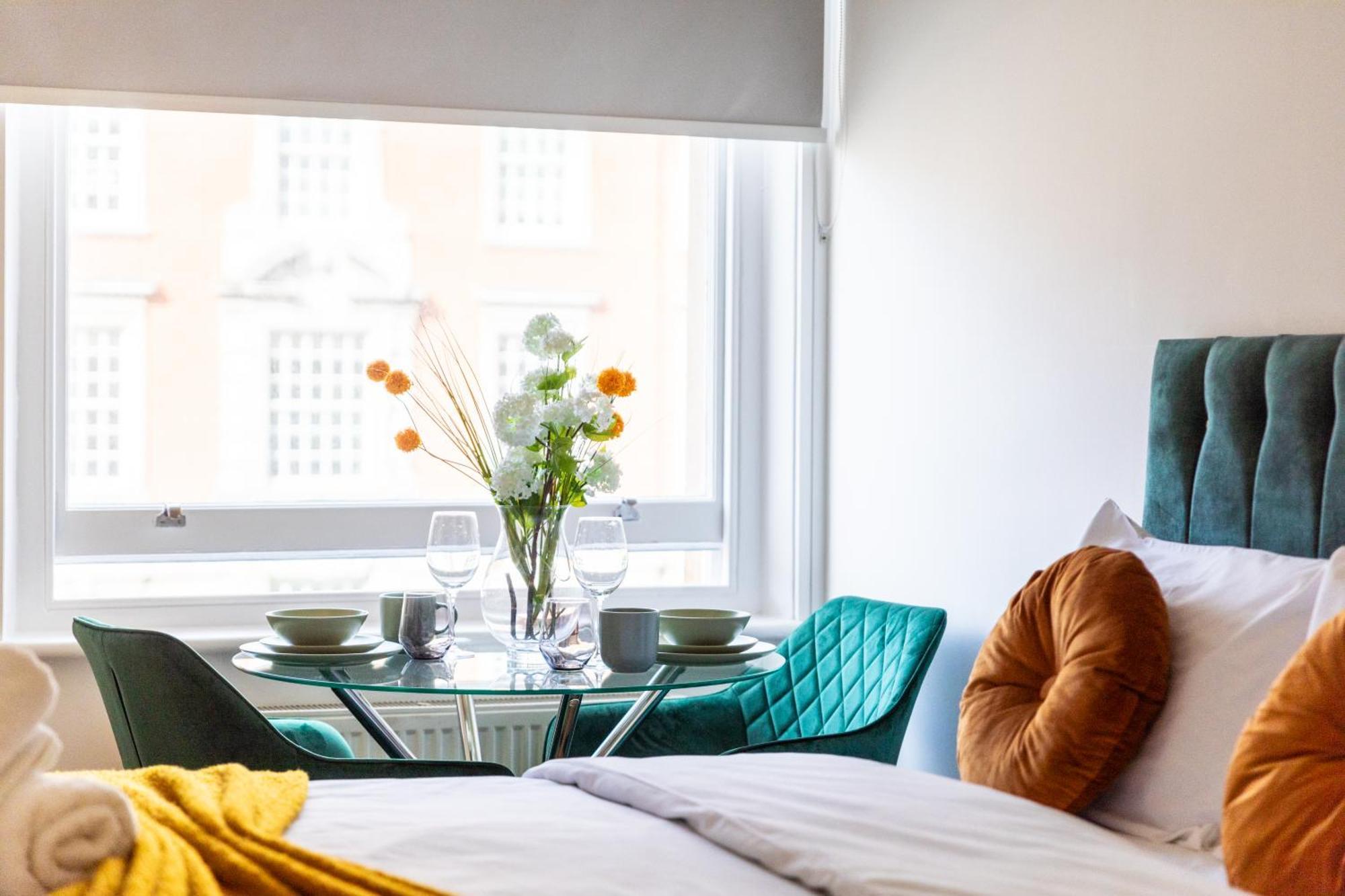 Clarges- Hsk Suites London Eksteriør bilde