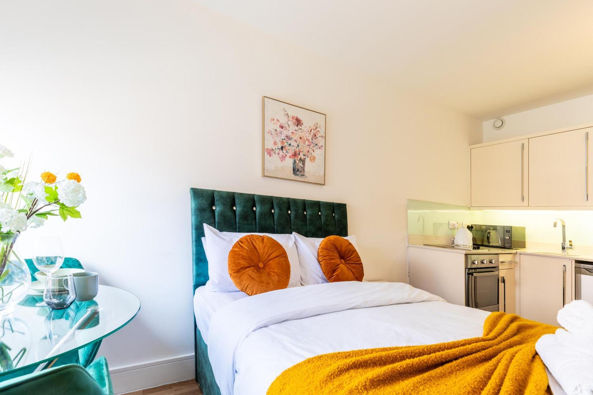Clarges- Hsk Suites London Eksteriør bilde